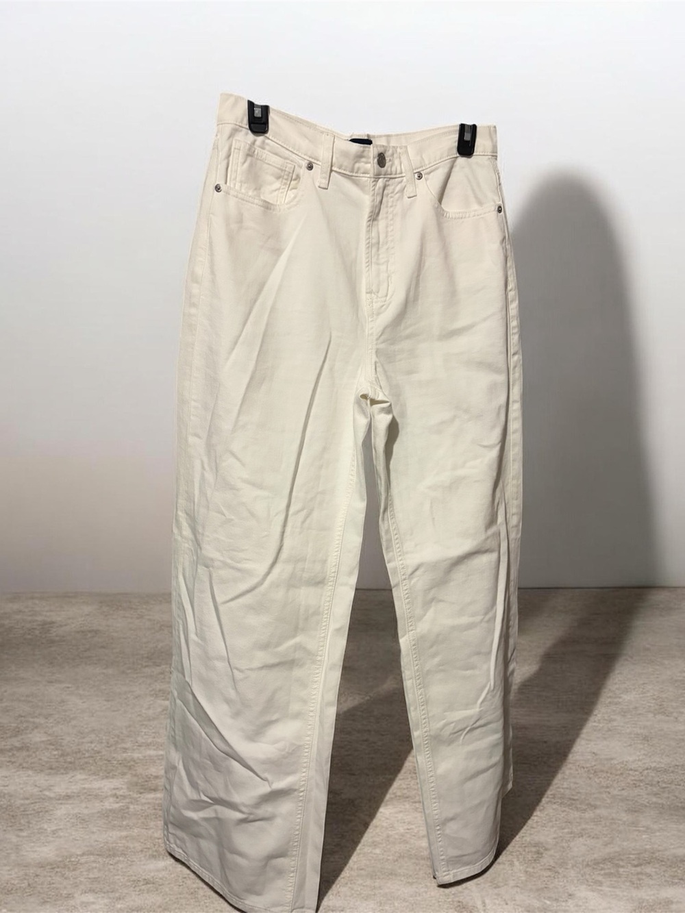 GAP Men's Cream Relaxed Straight Jeans